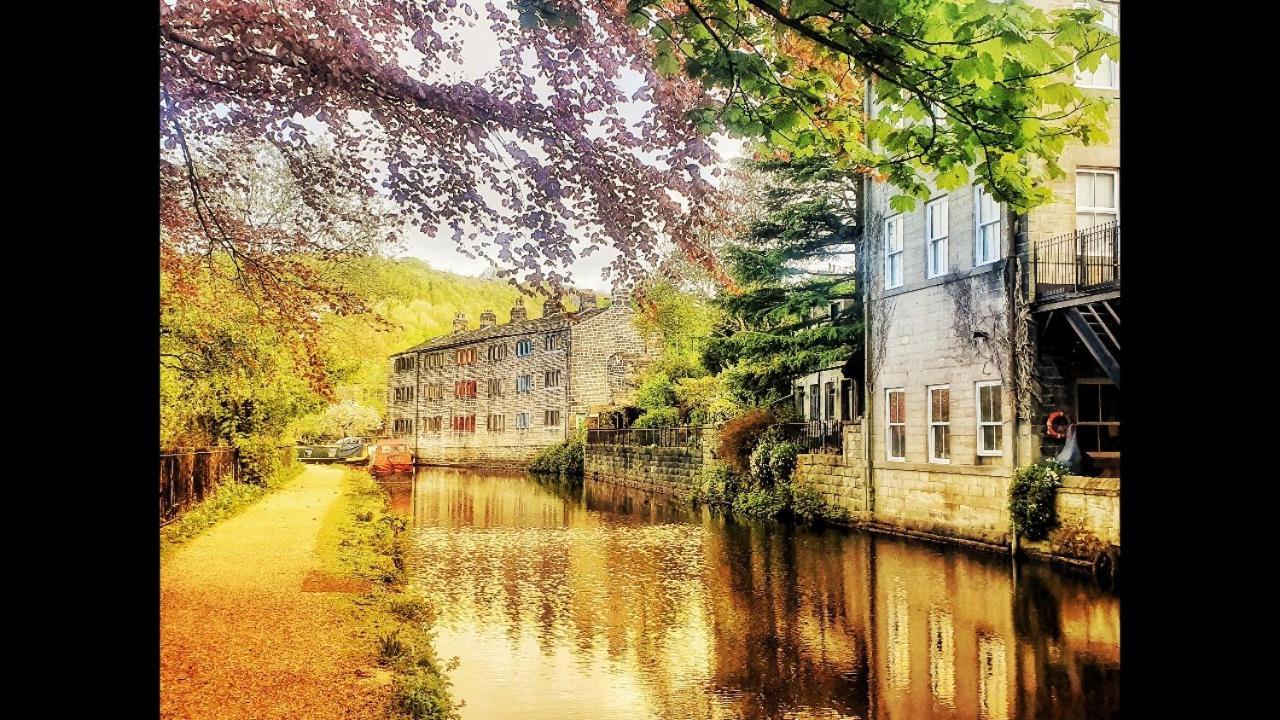 4 Bedroom Period Townhouse In The Heart Of Hebden Hebden Bridge Luaran gambar