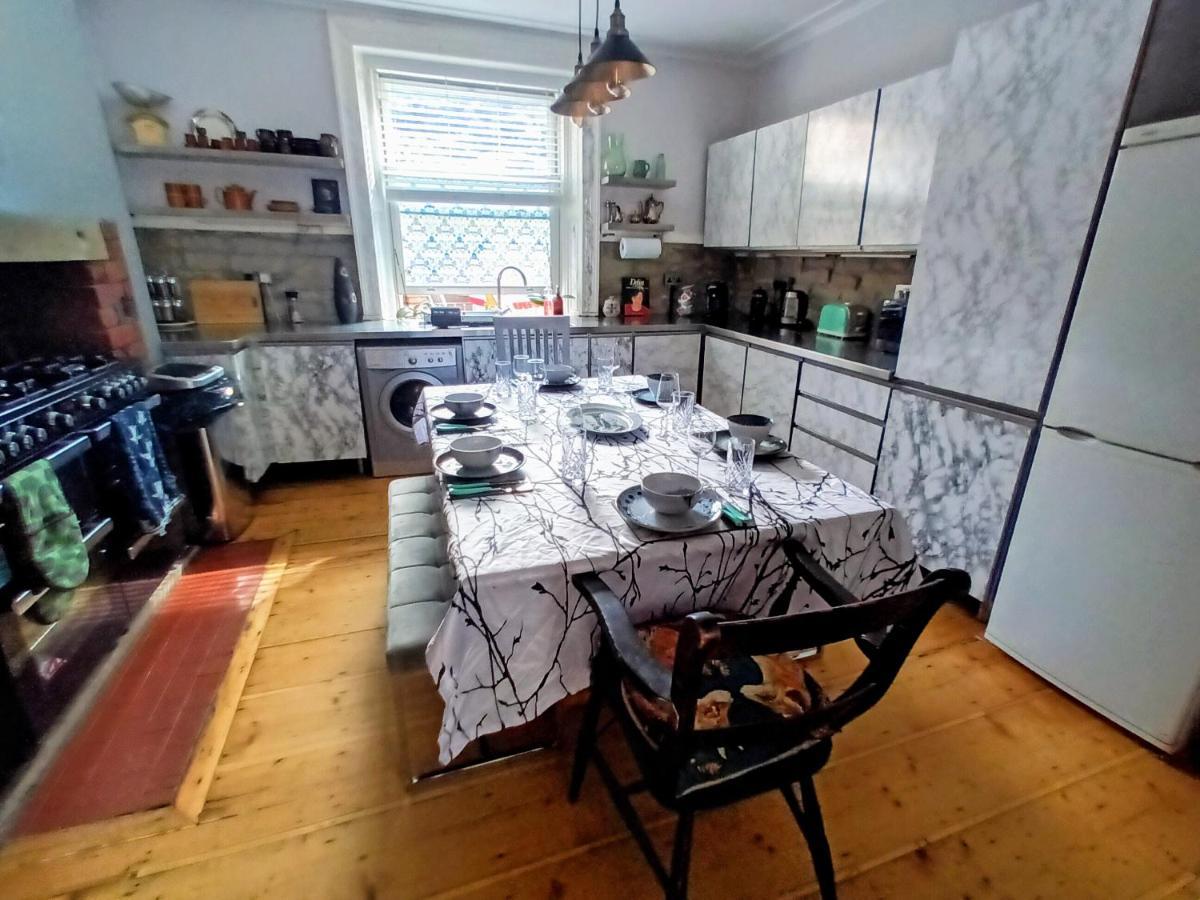 4 Bedroom Period Townhouse In The Heart Of Hebden Hebden Bridge Luaran gambar