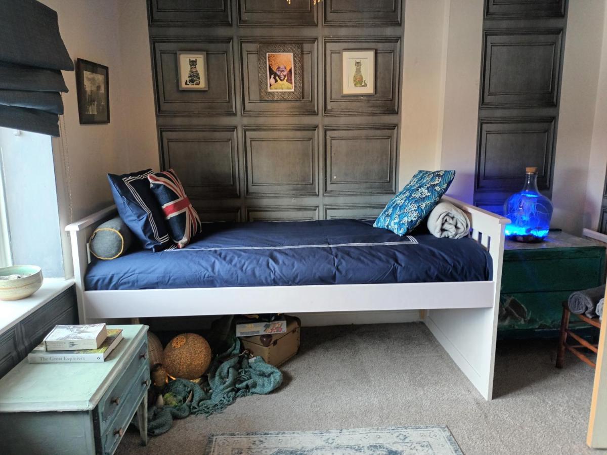 4 Bedroom Period Townhouse In The Heart Of Hebden Hebden Bridge Luaran gambar